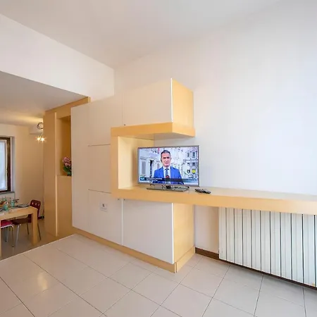 Sweet Escape Center - Happy * Stresa